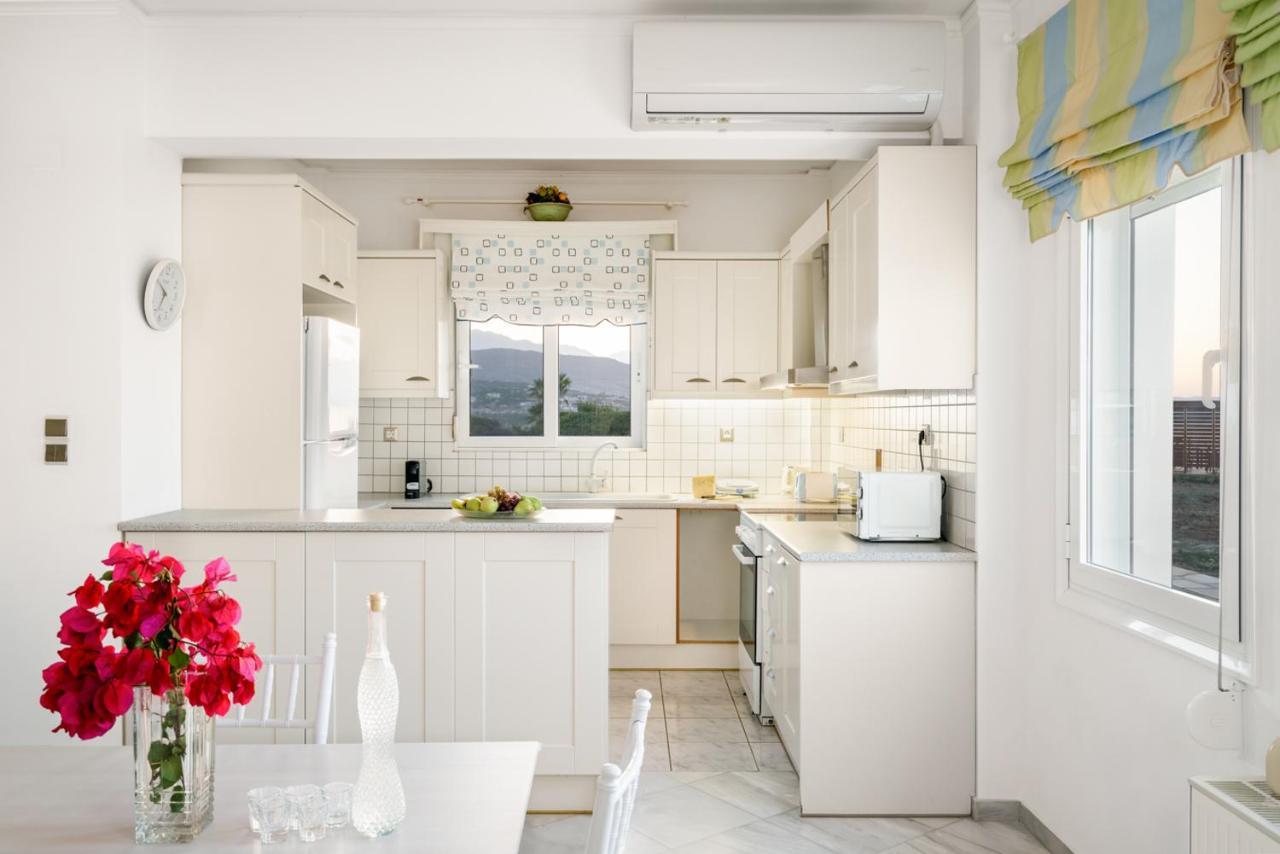 Family Big Apartment Next To The Sea 2-5 People Atsipopoulo Exterior photo